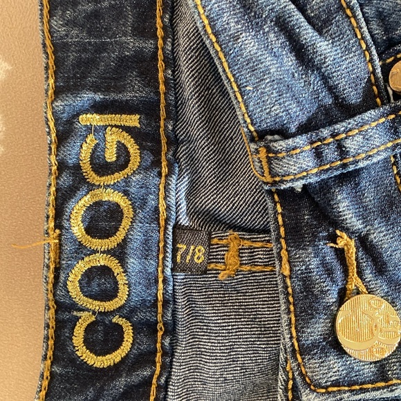 COOGI embroidered gold cross rhinestone jeans, size 7/8 - Picture 11 of 13